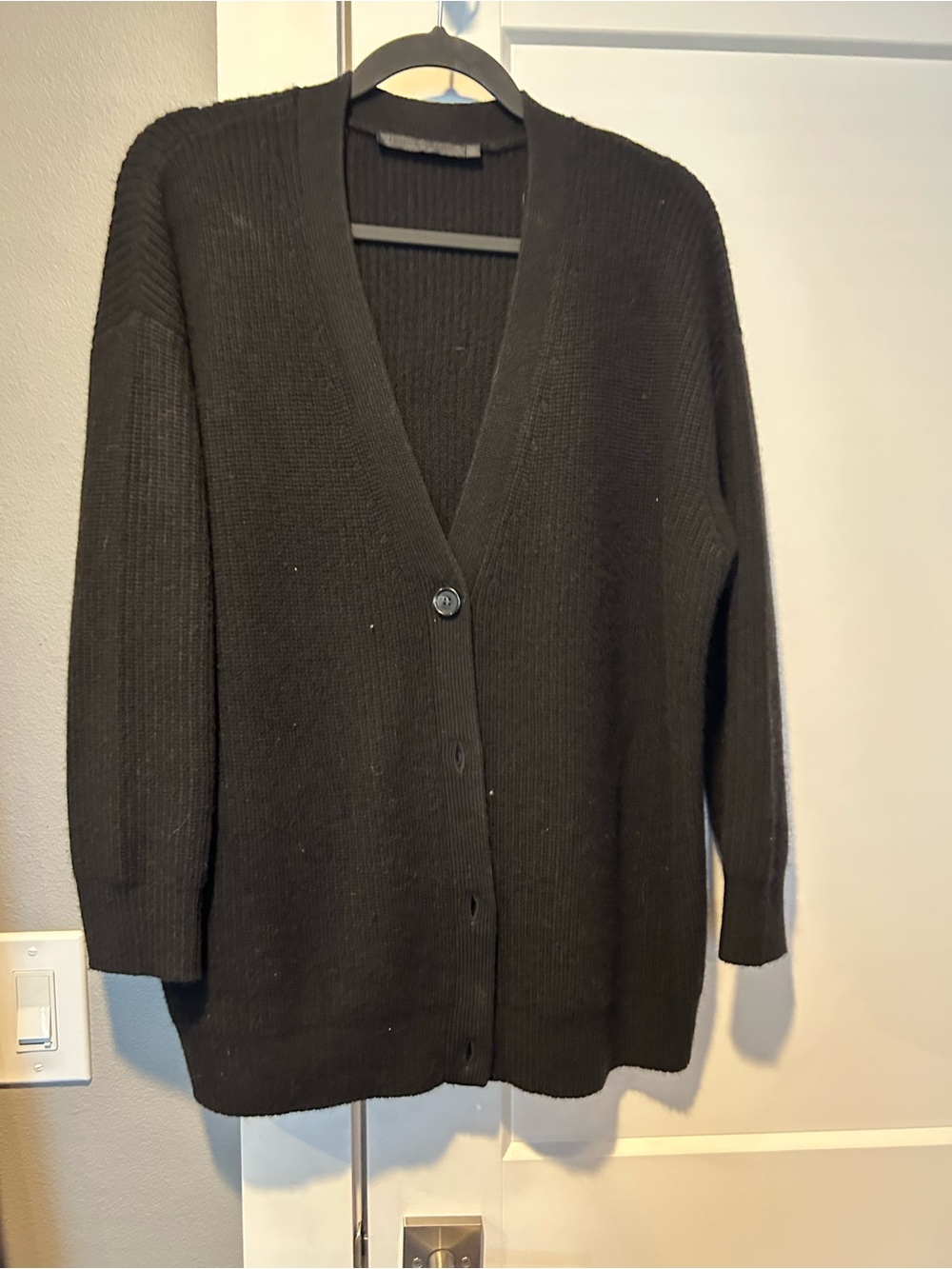Jenni Kayne Black Ribbed V-Neck Button Cardigan